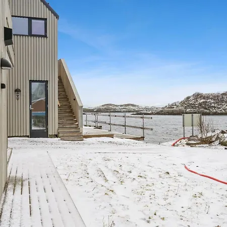 Explorers Rest, Appartement Henningsvær