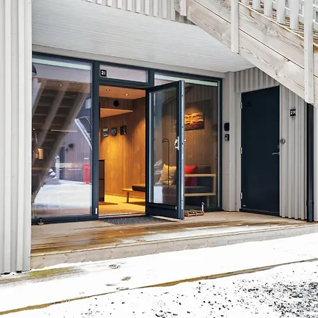 Explorers Rest, Apartman Henningsvær